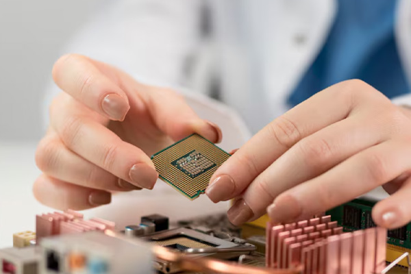 功率半导体,IGBT,薄膜电容,熔断器,MCU